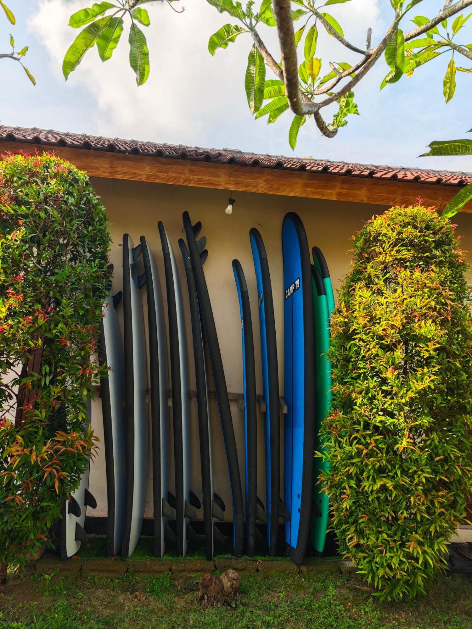 Hotel Surf Camp 79 Kuta  Exterior foto